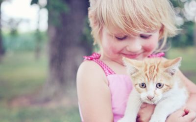 El especial vínculo entre niños y mascotas